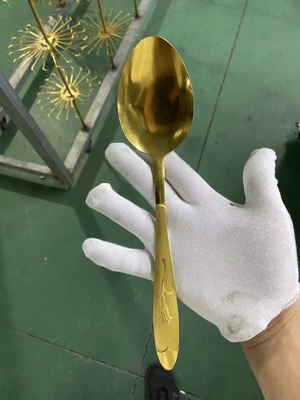 Maszyna do prasowania jonów próżniowych Wyposażenie do prasowania metalu ze stali nierdzewnej Szkło ceramiczne Wykończenie powłoka Kolorowe złoto PVD