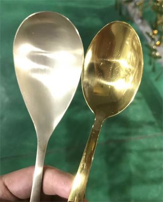 Maszyna do powlekania próżniowego PVD czarnym kolorem na szkle, ceramice i metalowych elementach