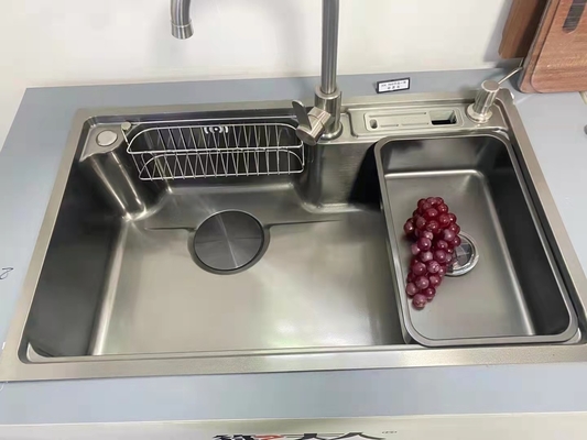 Wyroby sztuki ze stali nierdzewnej Wyroby sztuki Maszyna do pokrycia metalizowania próżniowego PVD do biżuterii/meble