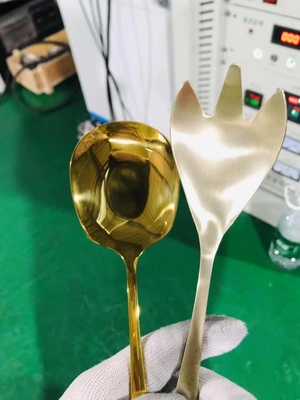 Maszyna do powleczania z magnetronem Multi-Arc dla wyrobów kuchennych ze stali nierdzewnej