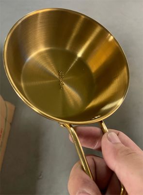 Metalizująca maszyna do pokrycia próżniowego PVD/maszyna do pokrycia wieloobłogowego butli/braziletów/sprzętu