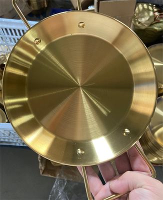 Metalizująca maszyna do pokrycia próżniowego PVD/maszyna do pokrycia wieloobłogowego butli/braziletów/sprzętu