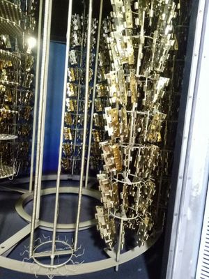 Urządzenia do powlekania metalem, Urządzenia do natryskiwania termicznego metalizacji, Maszyna do natryskiwania próżniowego chromu metodą łukową