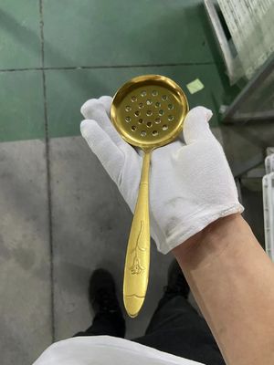 Maszyna do powlekania metali PVD do biżuterii Maszyna do pokrywania złotem jonowym