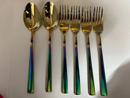 1 rok gwarancji Pełna automatyczna wielołukowa maszyna do powlekania próżniowego PVD