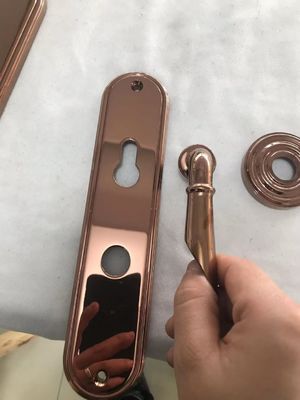 Pionowa jednodrzwiowa maszyna do powlekania próżniowego PVD ze stali nierdzewnej, czarna