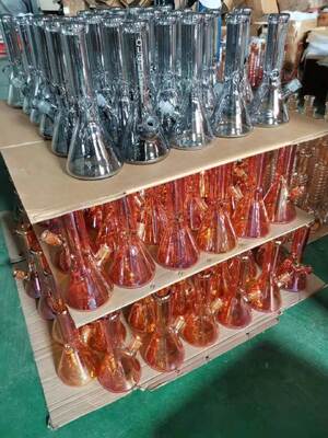 Maszyna do pokrycia próżniowego szkła PVD z powłoką o wysokiej przepuszczalności, stabilnym systemem produkcji i pełnym sterowaniem automatycznym