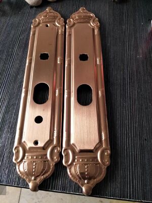 Mini Industrial Continuous Coating Machine For Door Lock Accessories Scratch Proof Finishing Equipment (Mini przemysłowa ciągła maszyna do powłoki drzwiowej)