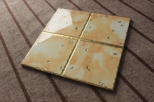 Płyty dekoracyjne Płytki podłogowe Złoty kolor Maszyna do pokrycia próżniowego PVD/Maszyna do pokrycia ceramicznego